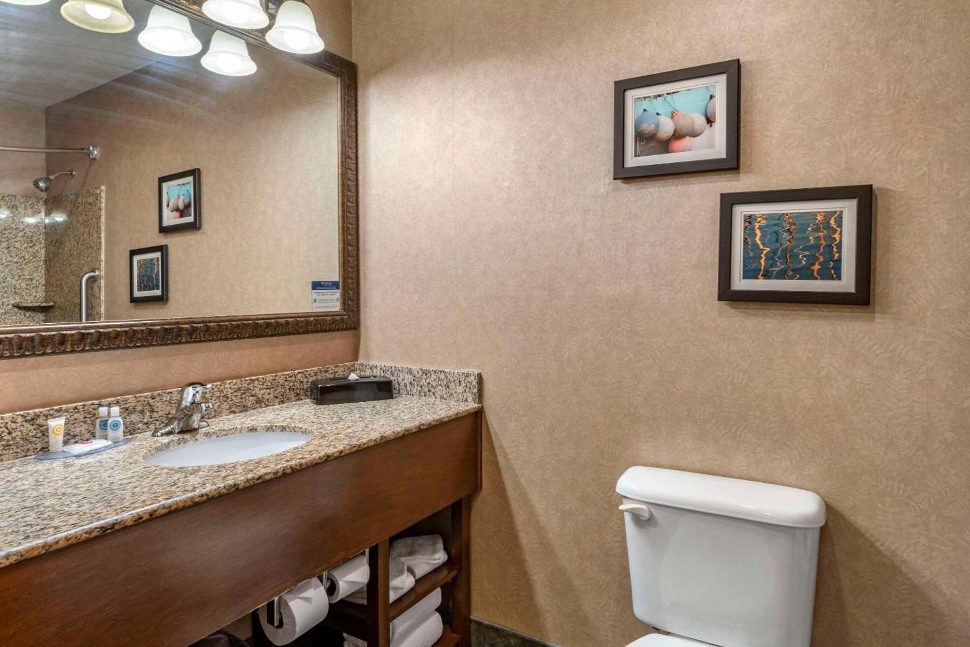 Comfort Inn & Suites Lincoln City Ngoại thất bức ảnh